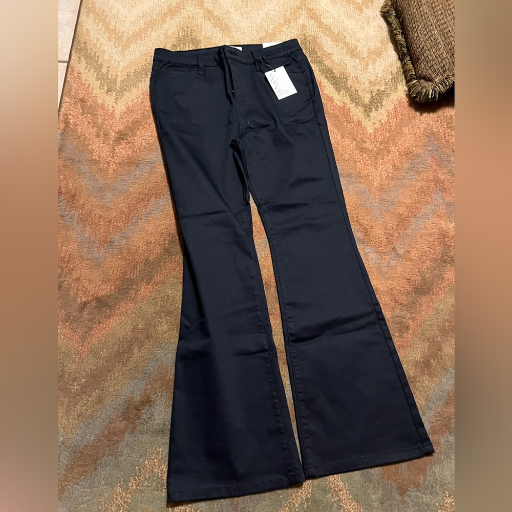 Zenana NWT black flare jeans size large